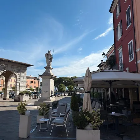 Chiara's Exclusive In Desenzano * 데센자노델가르다