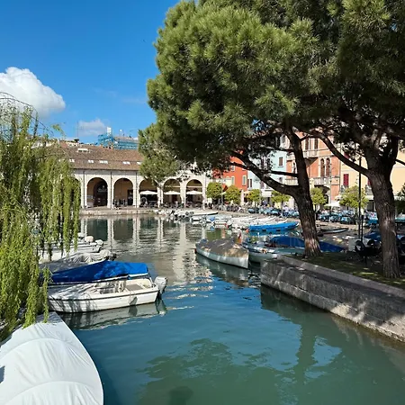 Chiara's Exclusive In Desenzano * 데센자노델가르다
